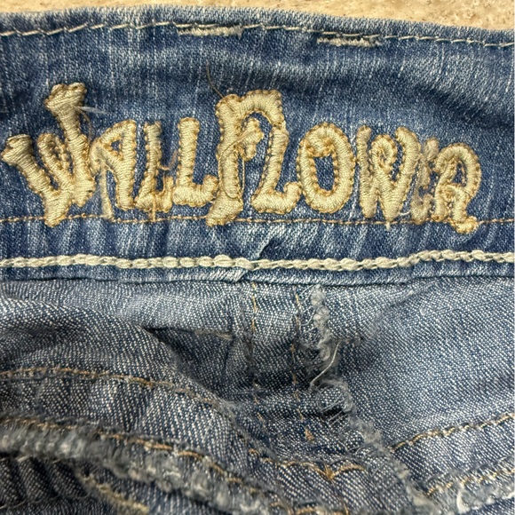 Wallflower Light Blue Jean Shorts - Picture 5 of 7